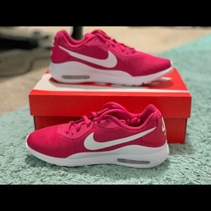 Nike Air Max Oketo